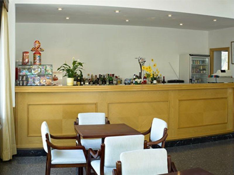 Hotel Condemar Сантаньи Экстерьер фото